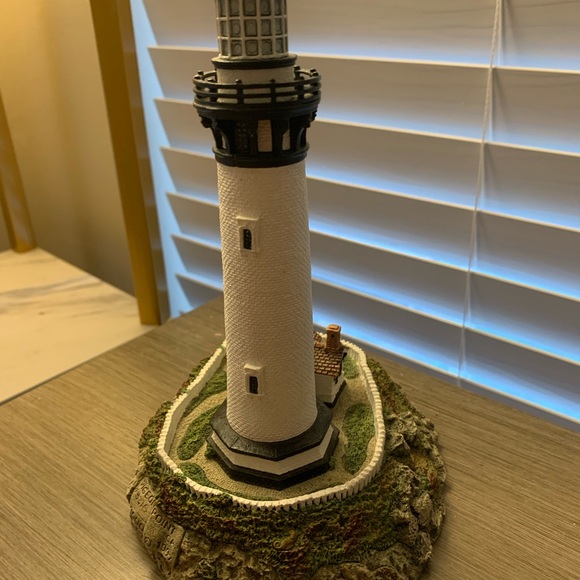 Lighthouse Pigeon Forge Vintage 1997 - Picture 9 of 10